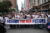 Moda y política: NYFW 2024 comienza con una invitación a votar en EE. UU.