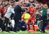 Liverpool de Luis Díaz derrotó a Bolonia de Jhon Lucumí en Champions League: video