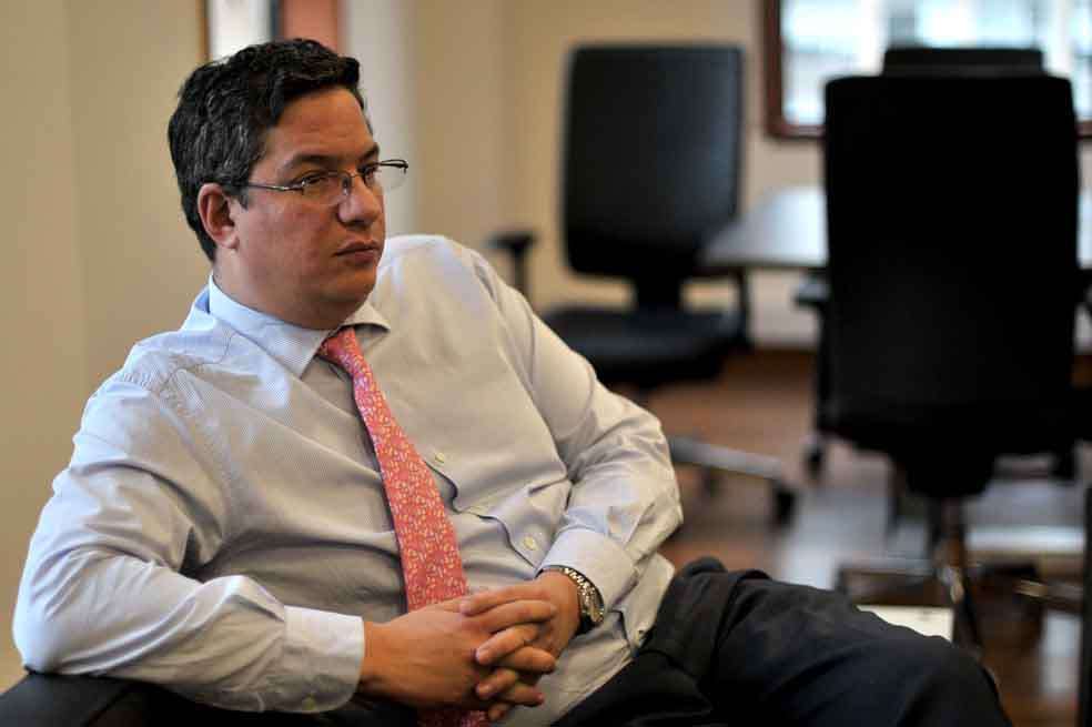 Santiago Rojas, director de la DIAN, dice que para contrarrestar el problema del contrabando se necesita una estrategia de inteligencia estatal que consiga resultados. / Luis Ángel