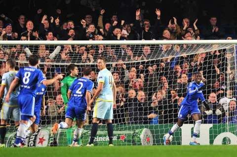 Chelsea selló su clasificación a octavos en la Champions League