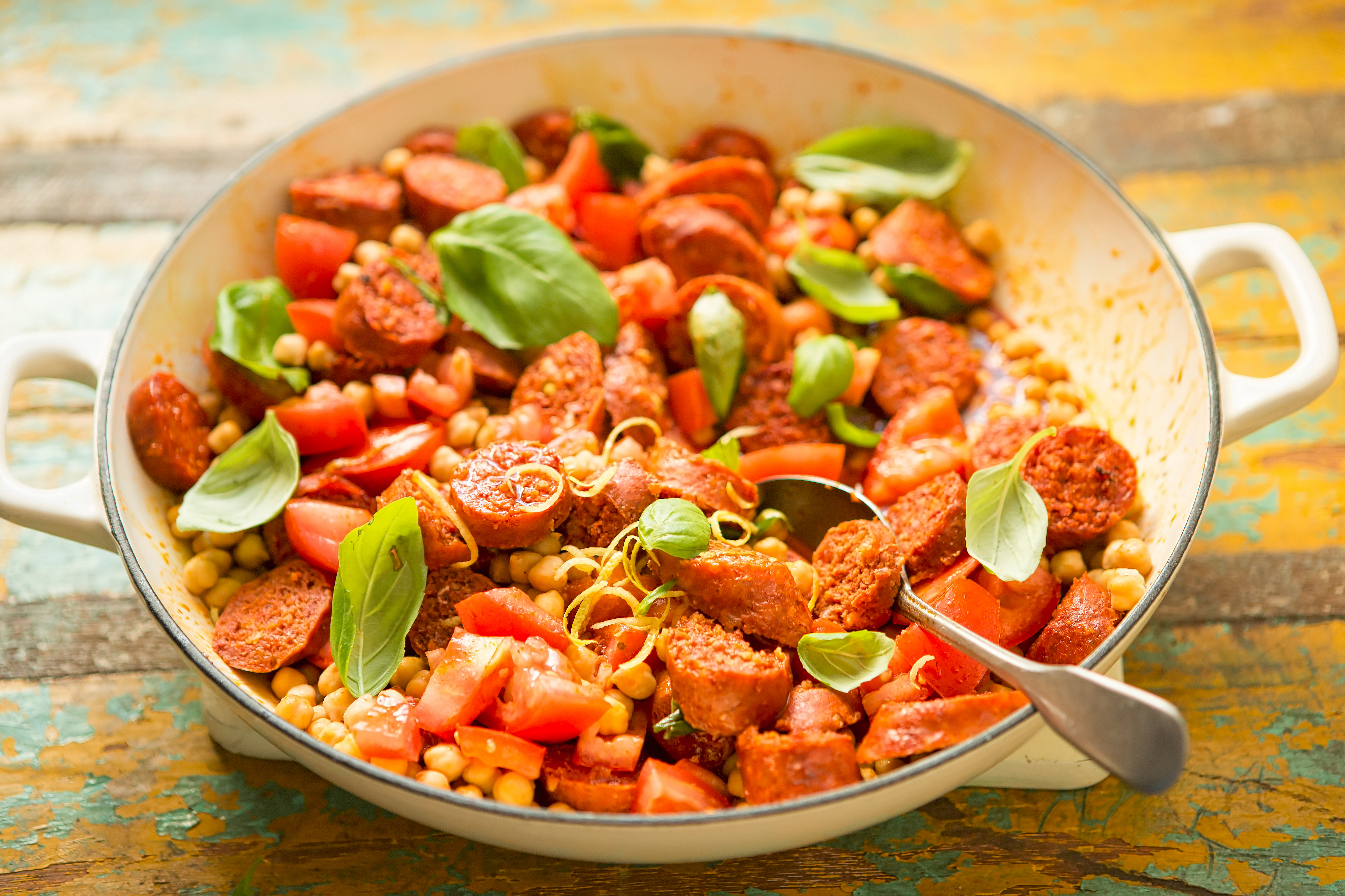 Garbanzos con chorizo de pavo