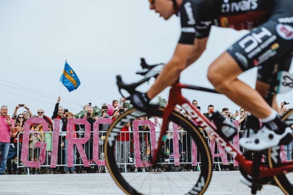 Las primeras tres etapas del Giro de Italia se correrán en Hungría // Twitter Giro de Italia