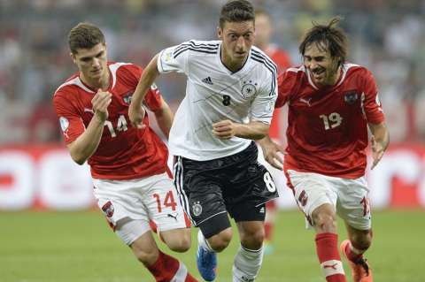 Alemania ganó y quedó a un paso del Mundial