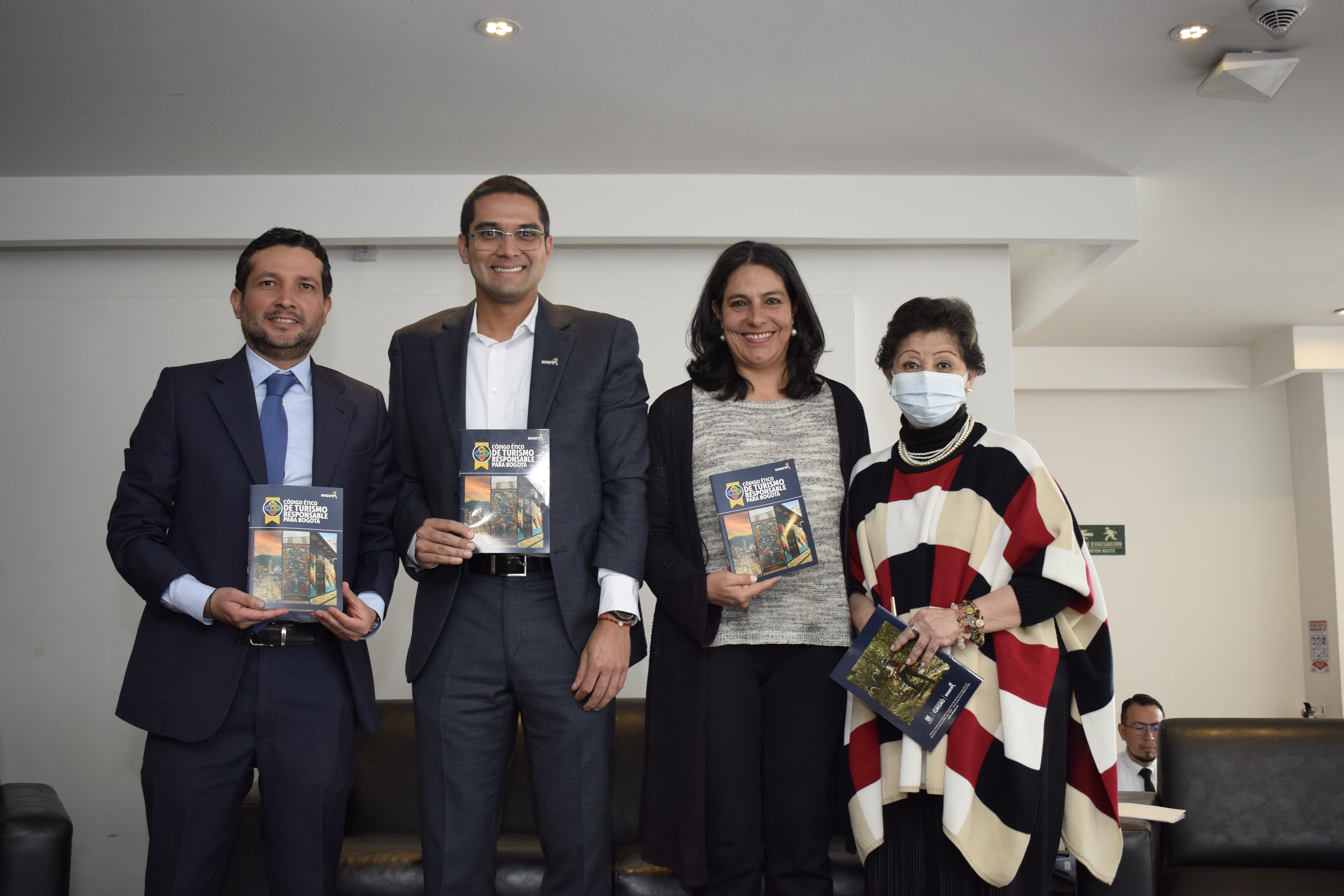 Bogotá presenta su Código Ético de Turismo Responsable.