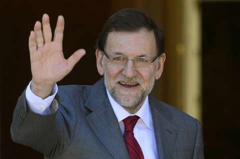 España está "saliendo de la crisis", según su ministro de Hacienda