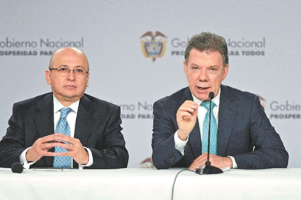 El fiscal Eduardo Montealegre y el presidente, Juan Manuel Santos. / Presidencia