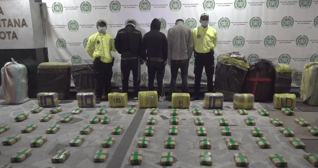 Nueve sujetos fueron capturados por tráfico de estupefacientes en Usaquén y Puente Aranda. Se les incautaron casi 500 kilos de marihuana.