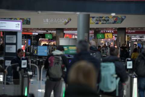 Inadmitieron a 21 extranjeros que planeaban grabar contenido sexual en Colombia