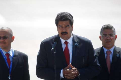 "Maduro tiene la fuerza para seguir impulsando proceso de paz de Colombia"