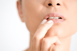 Herpes labial no es tan antiguo como se creía: diente de hace 14 siglos da pistas