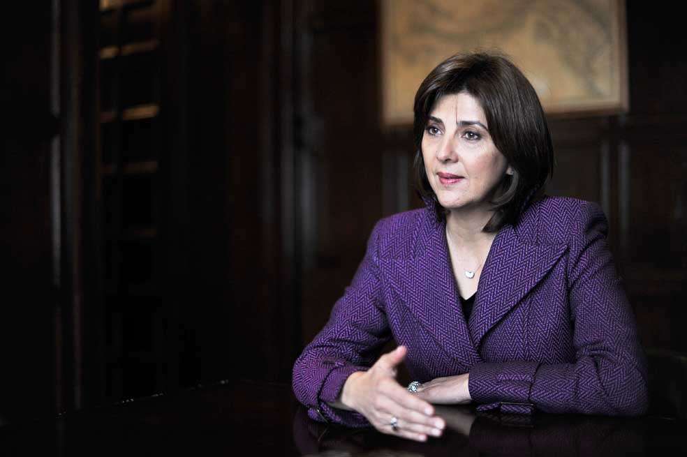 La canciller, María Ángela Holguín, aclaró que la medida de una visa de tránsito está en estudio. De ser avalada, entraría en vigencia por decreto. / Archivo