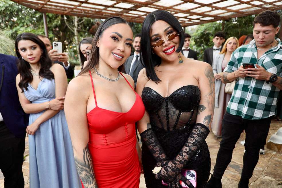 Epa Colombia y Yina Calderon