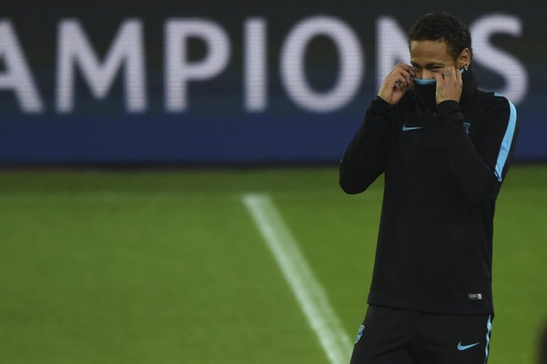Neymar sufre una lesión fibrilar y no jugará ante ante el Bayer Leverkusen