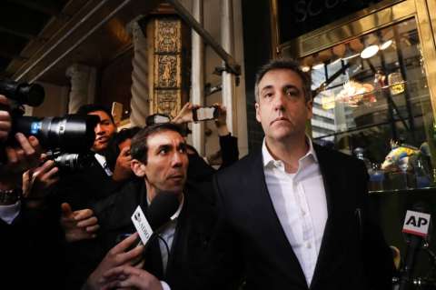Michael Cohen, exabogado de Trump, ingresa a prisión