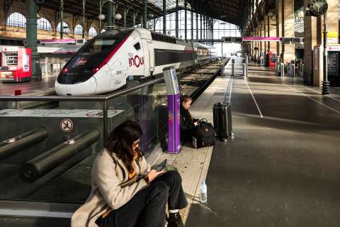 París: hallan bomba de la II Guerra Mundial; paraliza su mayor estación de trenes