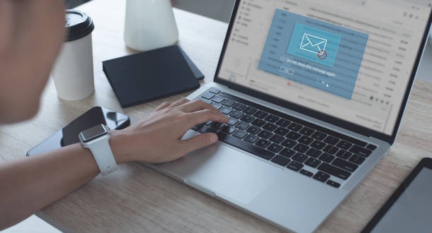 El spam puede ser con intención publicitaria, pero también ha sido una herramienta con fines maliciosos