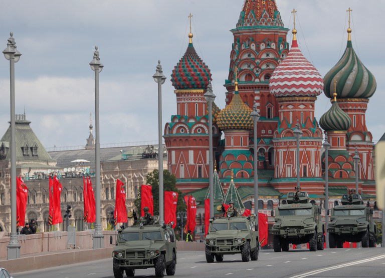 Los temores en vísperas del Día de la Victoria: así se preparan Rusia y Ucrania