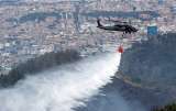 Incendio en los cerros está controlado: persisten focos en zonas de difícil acceso