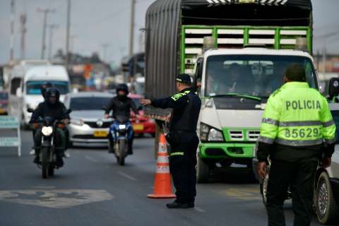 Alcaldes de Soacha y Zipaquirá rechazan restricciones a vehículos no matriculados en Bogotá