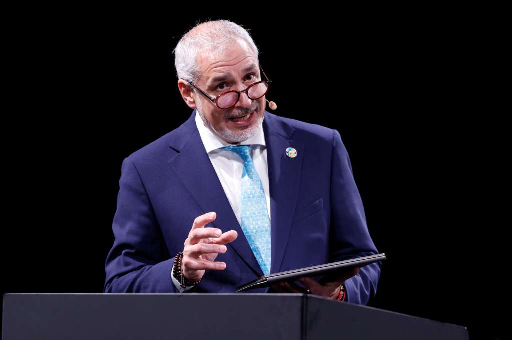 GRAFCAT2475. BARCELONA, 29/09/2025.- El director adjunto de la UNESCO, Ernesto Ottone, durante la presentación del Primer Informe Mundial sobre el estado de la Cultura en la jornada inaugural de Mondiacult 2025, la Conferencia Mundial de la UNESCO sobre Políticas Culturales y Desarrollo Sostenible, la mayor reunión de ministros de Cultura. EFE/Toni Albir