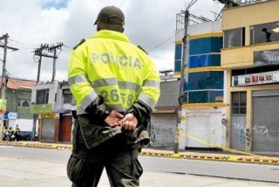 Policías extorsionaban a los delincuentes en Bogotá: Fiscalía