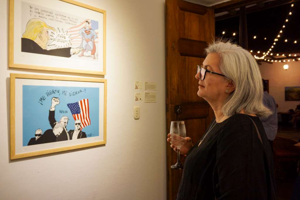 Las obras en formato Giclée presentan una selección de caricaturas publicadas en El Espectador durante 2024 y 2025.