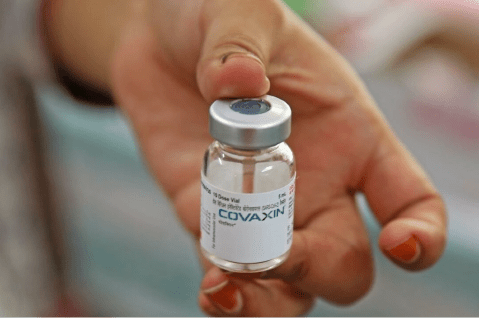 OMS aprueba uso de emergencia de vacuna contra el coronavirus elaborada en India