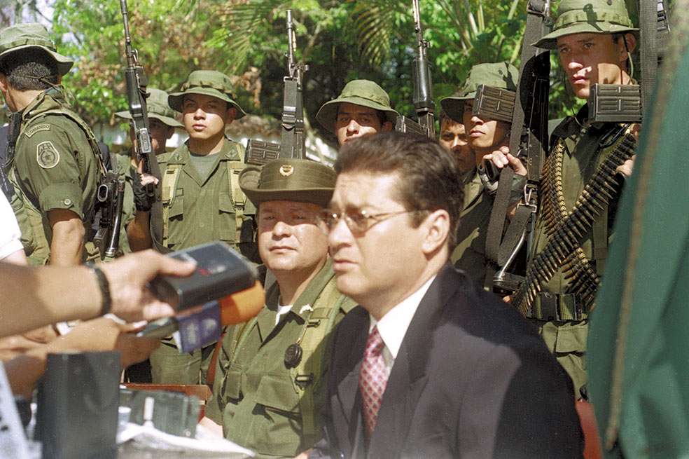 "Pacho" Herrera, durante su entrega voluntaria a las autoridades. 