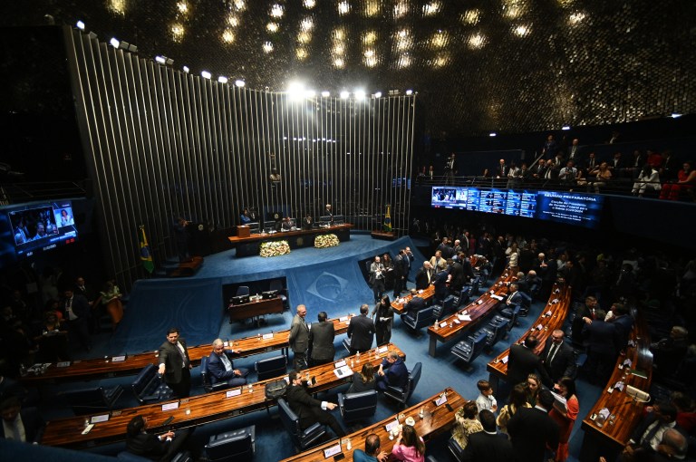 Brasil: Cámara vota proyecto que diluye ministerios de Ambiente y Pueblos Indígenas