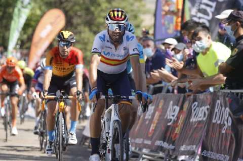 Alejandro Valverde, 40 años y sigue tan campante