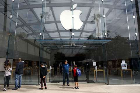 Apple corta relaciones con uno de sus ejecutivos por comentarios sexistas