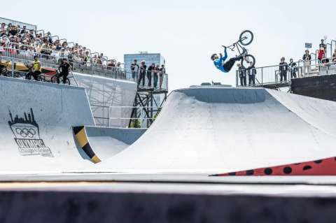 Queen Villegas brilló en Shanghái: vea su espectacular show de BMX Freestyle