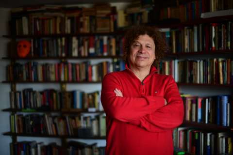 Primo Rojas presenta por última vez su obra “De cómo un pobre entierra a la mamá”