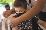 Llamado global para que los gobiernos piensen en la salud de los niños y las niñas