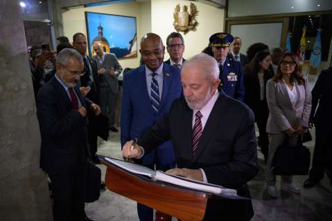 Lula llegó a Colombia: estos serán los temas que tratará con Petro