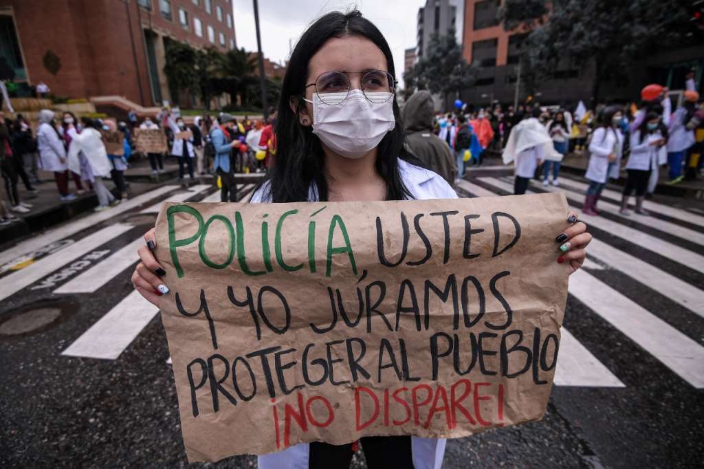 Según la ONG Temblores, en Colombia entre el 28 de abril y el 3 de mayo se han denunciado 1.181 casos de violencia policial.