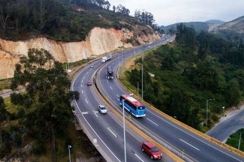 Autorizan reversible el lunes festivo en la vía Apulo-Mosquera, ¿cómo funciona?