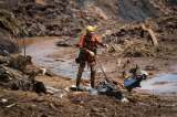 Otros diques mineros podrían romperse en Brasil, advierte un especialista