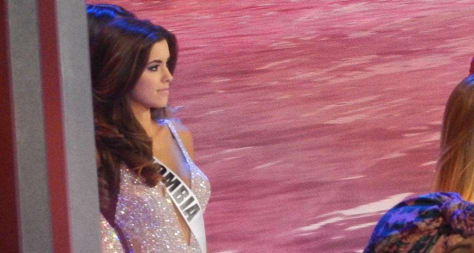 Paulina Vega luce cansada antes de la coronación