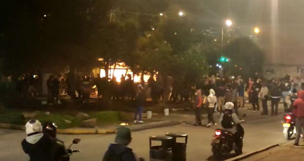 Reportan el incendio del CAI del barrio Candelaria La Nueva.