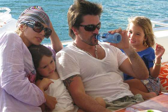 Juanes es padre por tercera vez