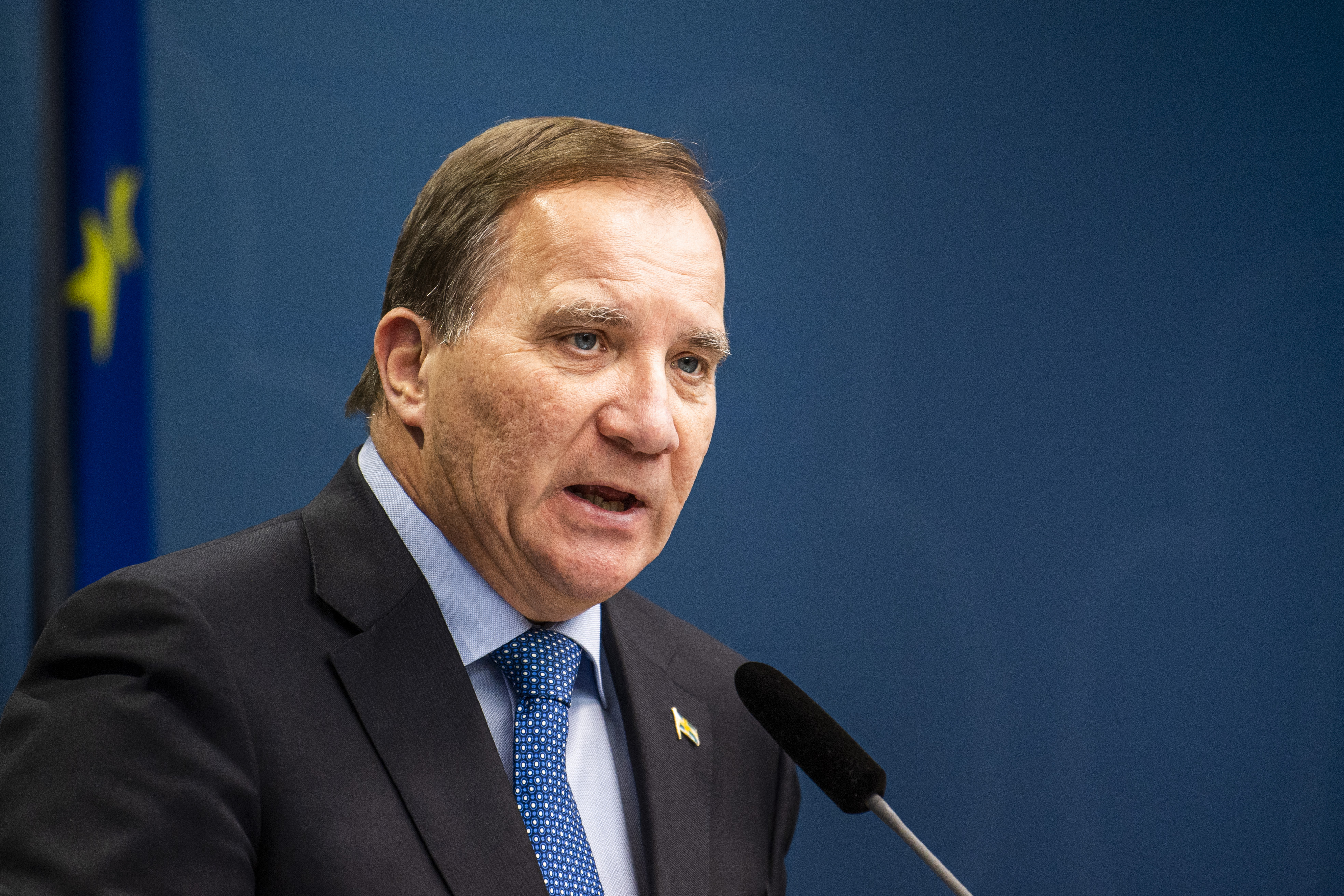Lofven, que se convirtió en el primer jefe de gobierno sueco en perder una moción de censura, aseguró sin embargo que estaba dispuesto a volver a su puesto en el marco de nuevas negociaciones parlamentarias.