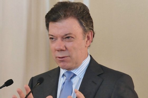 Farc deben ver la «oportunidad de oro» para la paz: Santos