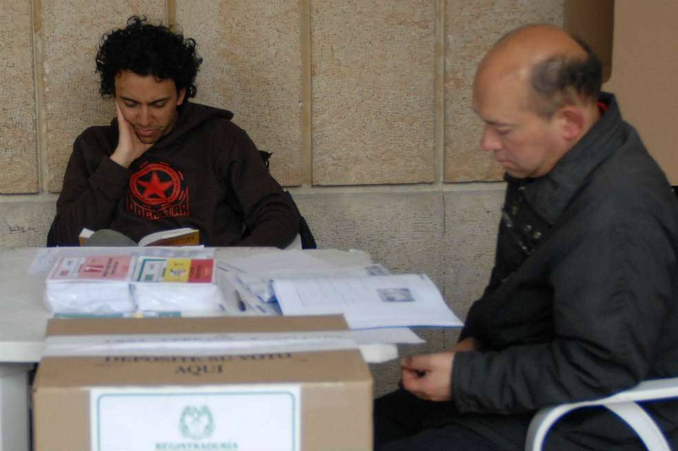 Más de 31 millones de colombianos pueden votar en las consultas.