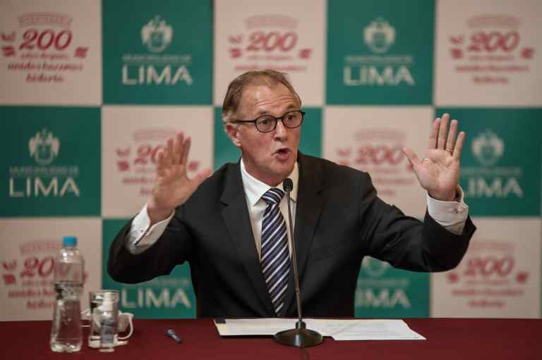 ¿Por qué destituyeron al alcalde de Lima?