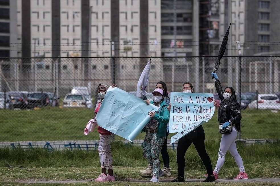 Familiares de los privados de la libertad en diferentes cárceles han protestado exigiendo medidas para contener el Covid-19 en los centros penitenciarios./ Mauricio Alvarado