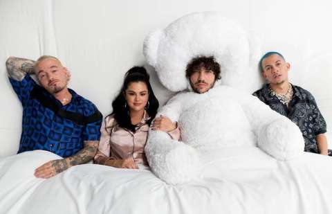 Selena Gomez y J Balvin estrenan la canción "I can’t get enough"