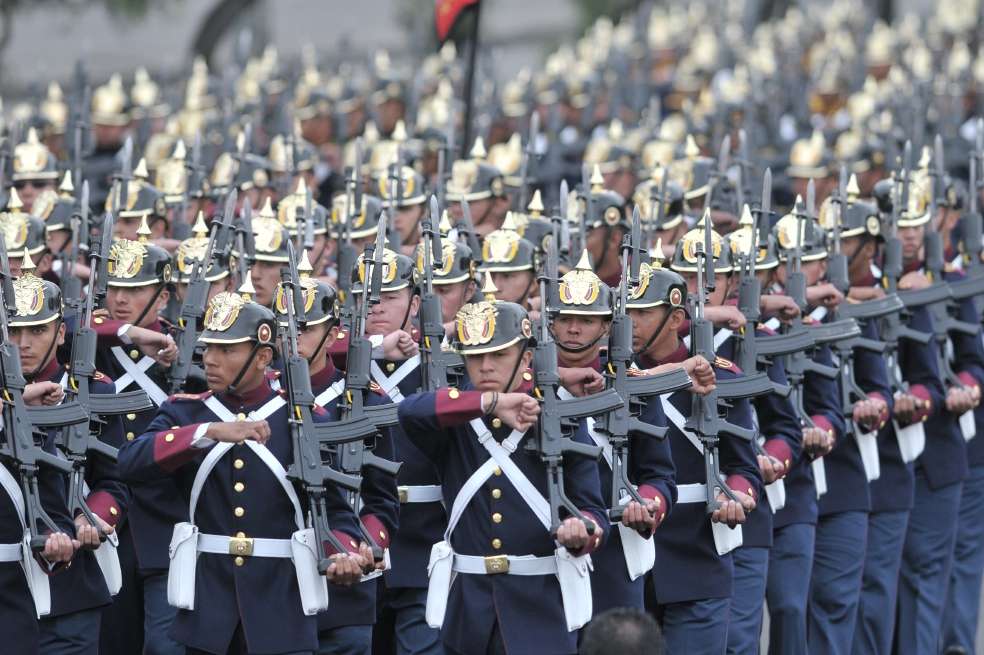 Con desfiles militares se festejan 209 años de independencia. / Gustavo Torrijos - El Espectador