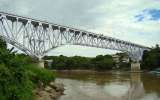 Niño murió tras caer al río Magdalena desde puente que une a Girardot y Flandes