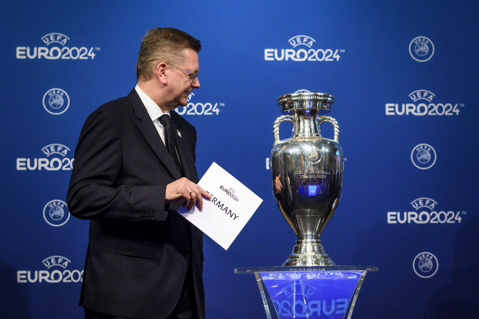 Reinhard Grindel, presidente de la Asociación Alemana de Fútbol. / AFP